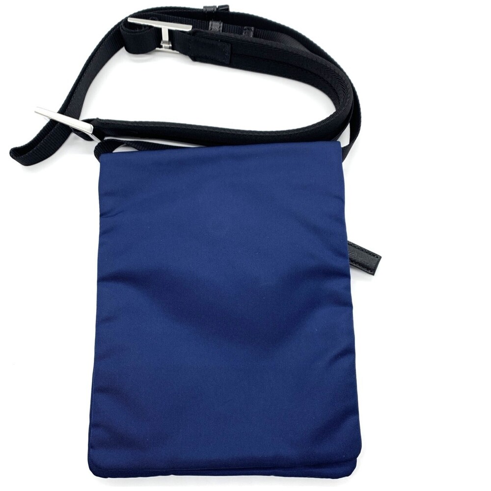 PRADA Bag - Picture 2 of 5